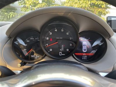 2014 Porsche CAYMAN photo 9