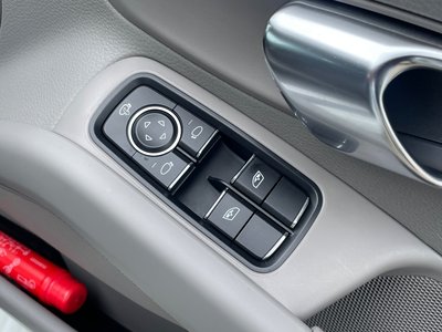 2014 Porsche CAYMAN thumbnail 69