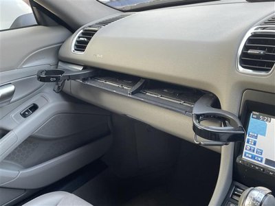 2014 Porsche CAYMAN thumbnail 30