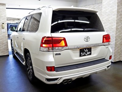 صورة 17 لـ 2017 Toyota LAND CRUISER 200