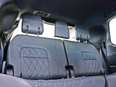 صورة 56 لـ 2017 Toyota LAND CRUISER 200