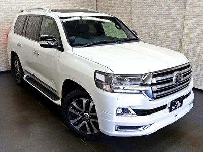 صورة 3 لـ 2017 Toyota LAND CRUISER 200