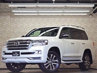صورة 69 لـ 2017 Toyota LAND CRUISER 200