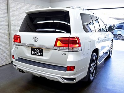صورة 19 لـ 2017 Toyota LAND CRUISER 200