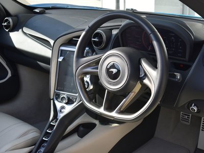 صورة 4 لـ 2019 Mclaren 720S SPIDER