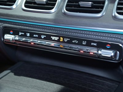 2021 Mercedes-BENZ GLE thumbnail 32