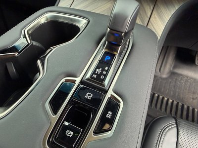 2025 Lexus LM photo 16