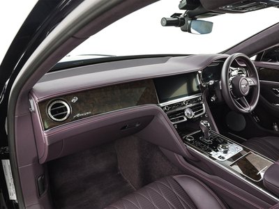 صورة 15 لـ 2023 Bentley FLYING SPUR