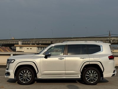صورة 21 لـ 2025 Toyota LAND CRUISER 300