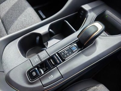 صورة 27 لـ 2025 Toyota CROWN CROSSOVER