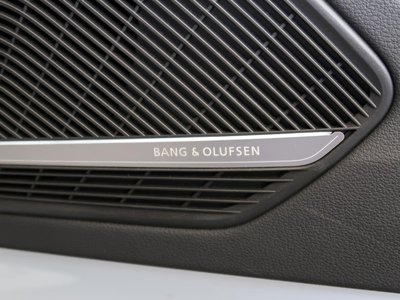 صورة مصغرة 25 لـ 2023 AUDI S4