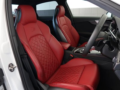 صورة مصغرة 22 لـ 2023 AUDI S4