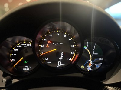 2025 Porsche 718 SPYDER thumbnail 46