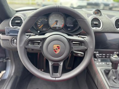 2025 Porsche 718 SPYDER thumbnail 30