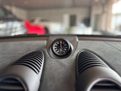 2025 Porsche 718 SPYDER thumbnail 34