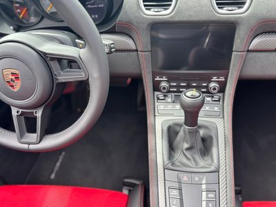2025 Porsche 718 SPYDER thumbnail 33