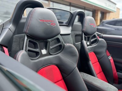 2025 Porsche 718 SPYDER thumbnail 26
