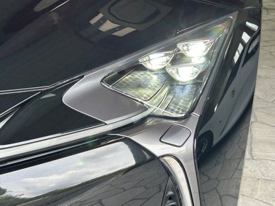 صورة مصغرة 32 لـ 2023 Lexus LC