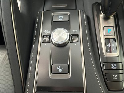 صورة مصغرة 13 لـ 2023 Lexus LC