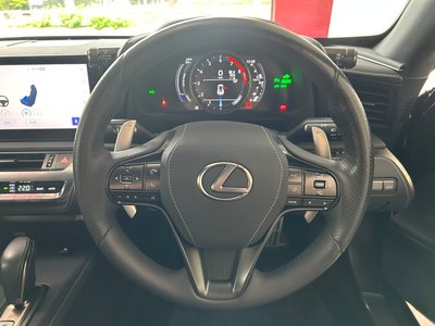 صورة مصغرة 5 لـ 2023 Lexus LC