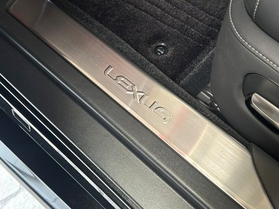 صورة مصغرة 31 لـ 2023 Lexus LC