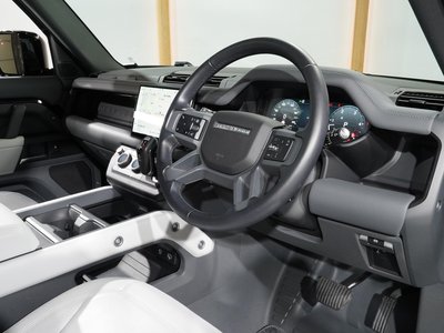 2024 LAND Rover DEFENDER photo 14