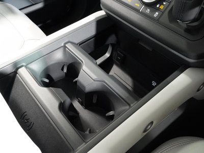 2024 LAND Rover DEFENDER thumbnail 26