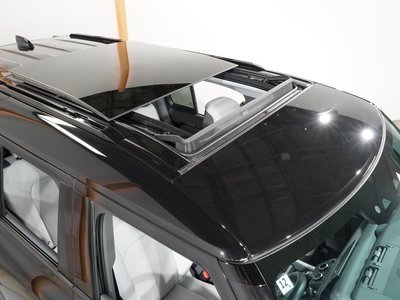 2024 LAND Rover DEFENDER thumbnail 31