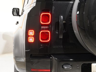 2024 LAND Rover DEFENDER thumbnail 43