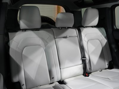 2024 LAND Rover DEFENDER thumbnail 28