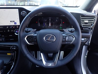 2025 Lexus NX — фото 34