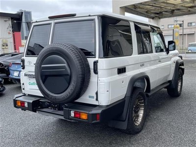 2025 Toyota LAND CRUISER 70 — миниатюра 15