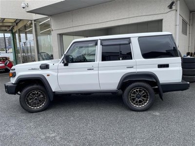 2025 Toyota LAND CRUISER 70 — миниатюра 16