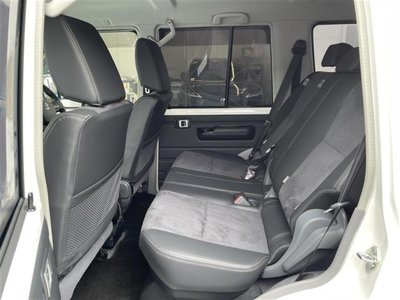 2025 Toyota LAND CRUISER 70 — миниатюра 29