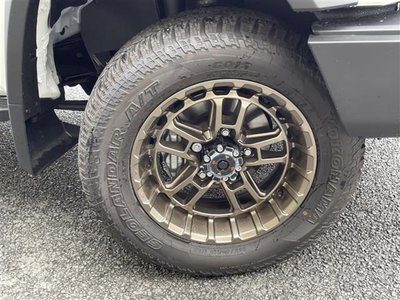 2025 Toyota LAND CRUISER 70 — миниатюра 18