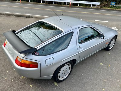 1990 Porsche 928 photo 7