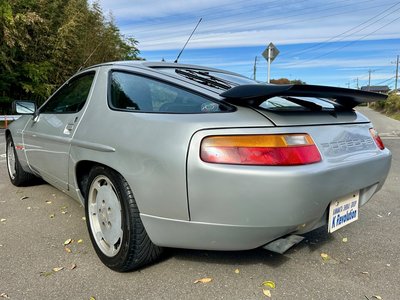 1990 Porsche 928 photo 10