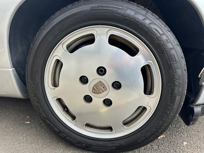 1990 Porsche 928 照片 23