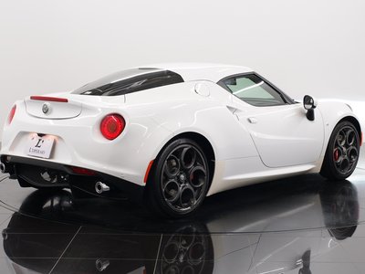 2017 ALFA Romeo 4C — фото 22