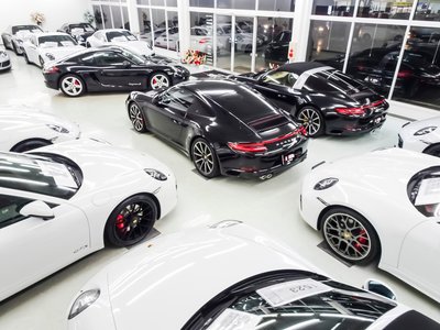 2014 Porsche CAYMAN thumbnail 71