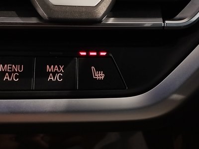 2021 BMW X4 thumbnail 44
