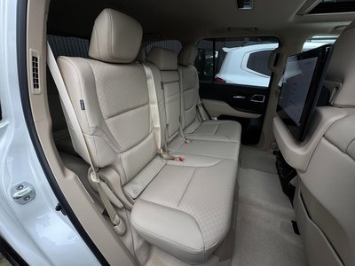 2025 Toyota LAND CRUISER 300 thumbnail 53