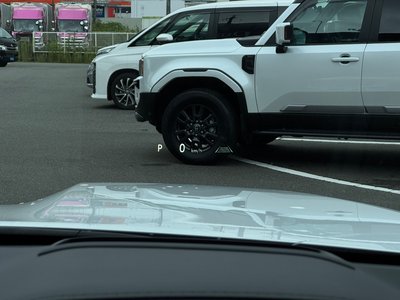 2025 Toyota LAND CRUISER 300 thumbnail 71