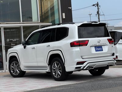 2025 Toyota LAND CRUISER 300 thumbnail 42