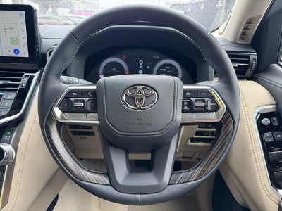2025 Toyota LAND CRUISER 300 thumbnail 67