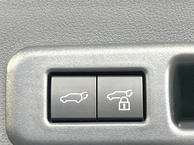صورة 7 لـ 2024 Lexus LBX