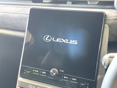 صورة 3 لـ 2024 Lexus LBX