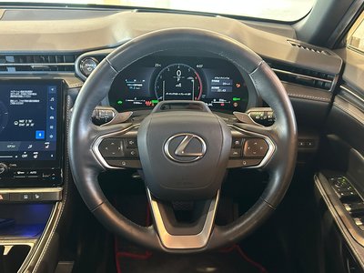 صورة 7 لـ 2024 Lexus LBX