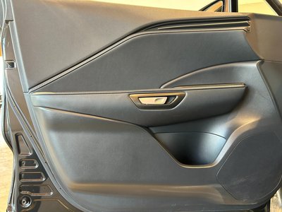 صورة 32 لـ 2024 Lexus LBX