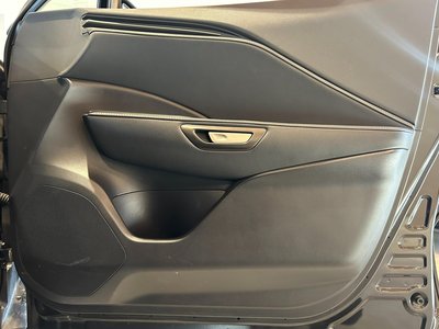 صورة 29 لـ 2024 Lexus LBX